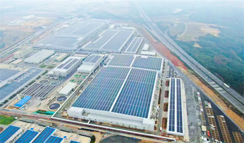 云南29.4MW彩鋼瓦光伏電站竣工 邁貝特攜手晶澳構建綠色生態(tài)