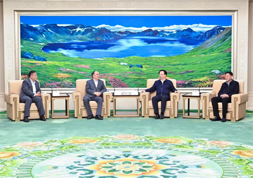 曹仁賢一行拜會(huì )吉林省委書(shū)記景俊海